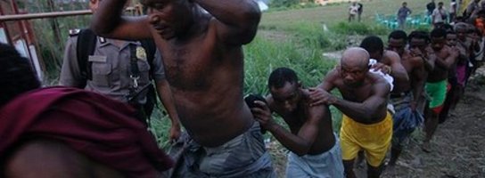Kongres Ludów Papuaskich rozbity. Siedem osób nie żyje