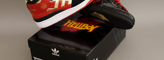 Hellboy i adidas